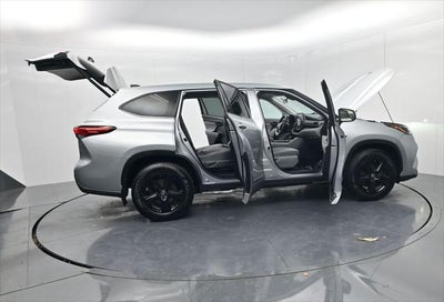 2022 Toyota Highlander Hybrid LE