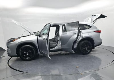 2022 Toyota Highlander Hybrid LE