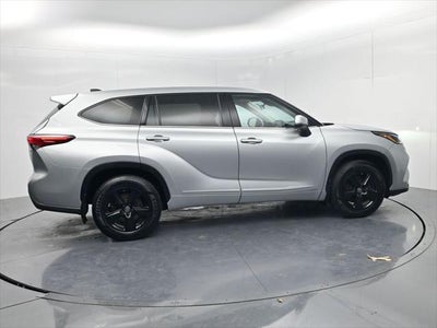2022 Toyota Highlander Hybrid LE