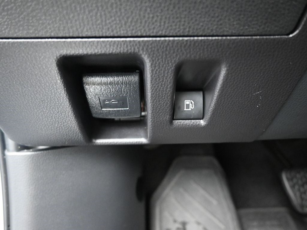 2023 Toyota Highlander Hybrid LE