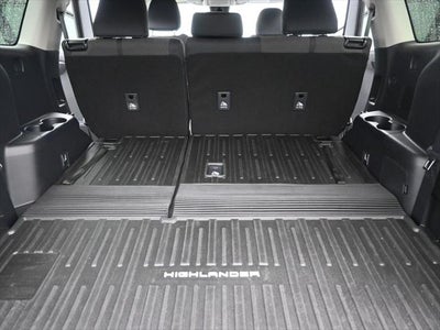 2023 Toyota Highlander Hybrid LE