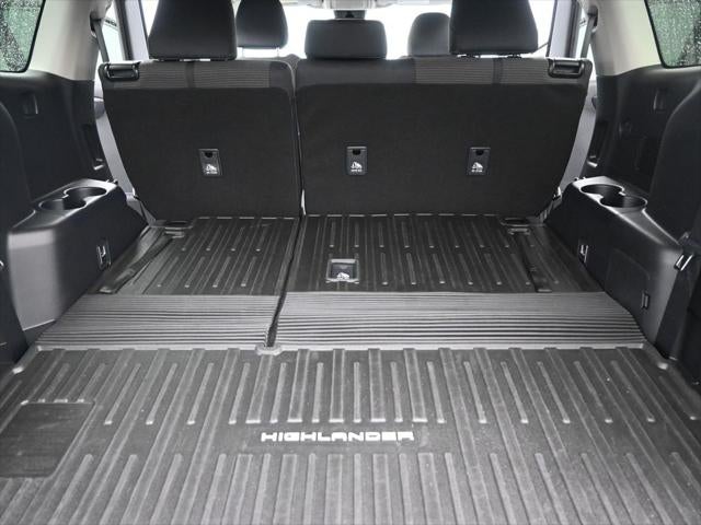 2023 Toyota Highlander Hybrid LE