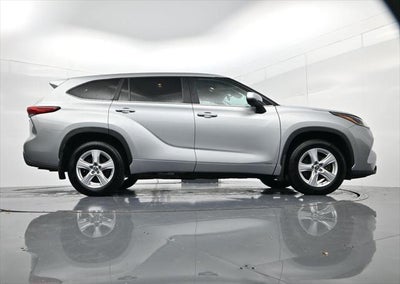 2023 Toyota Highlander Hybrid LE