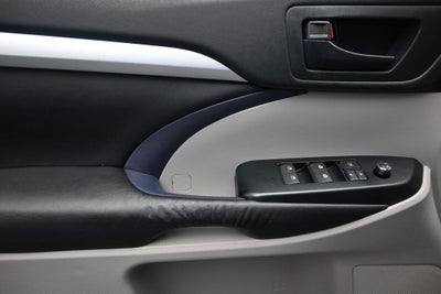 2016 Toyota Highlander LE Plus V6