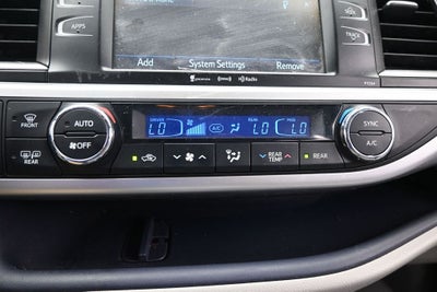 2016 Toyota Highlander LE Plus V6