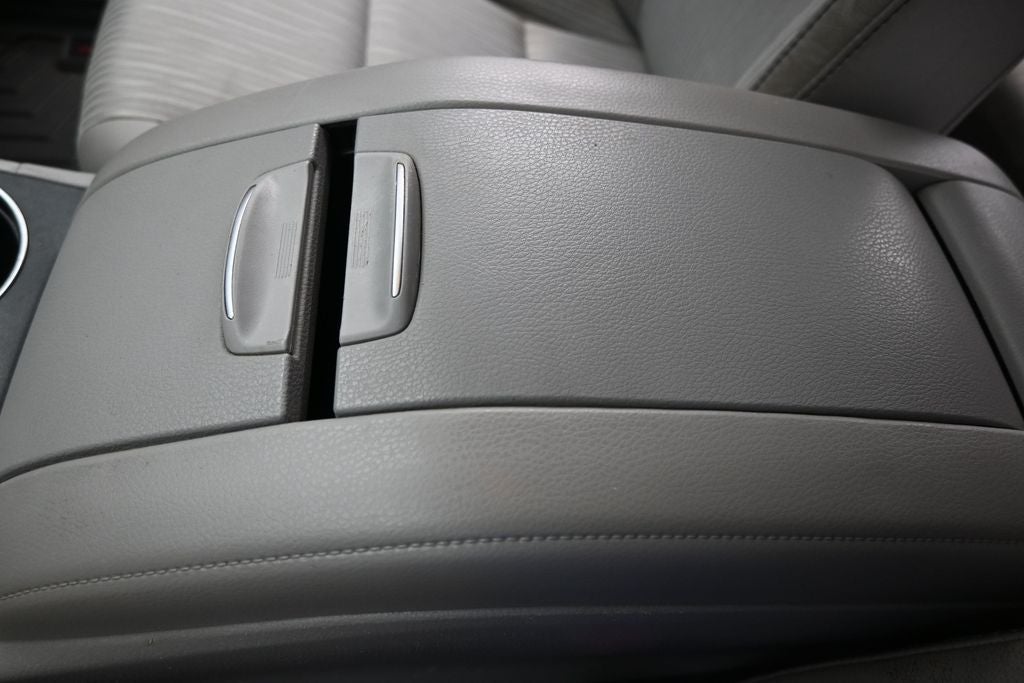 2016 Toyota Highlander LE Plus V6