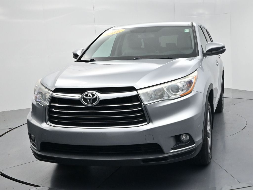 2016 Toyota Highlander LE Plus V6
