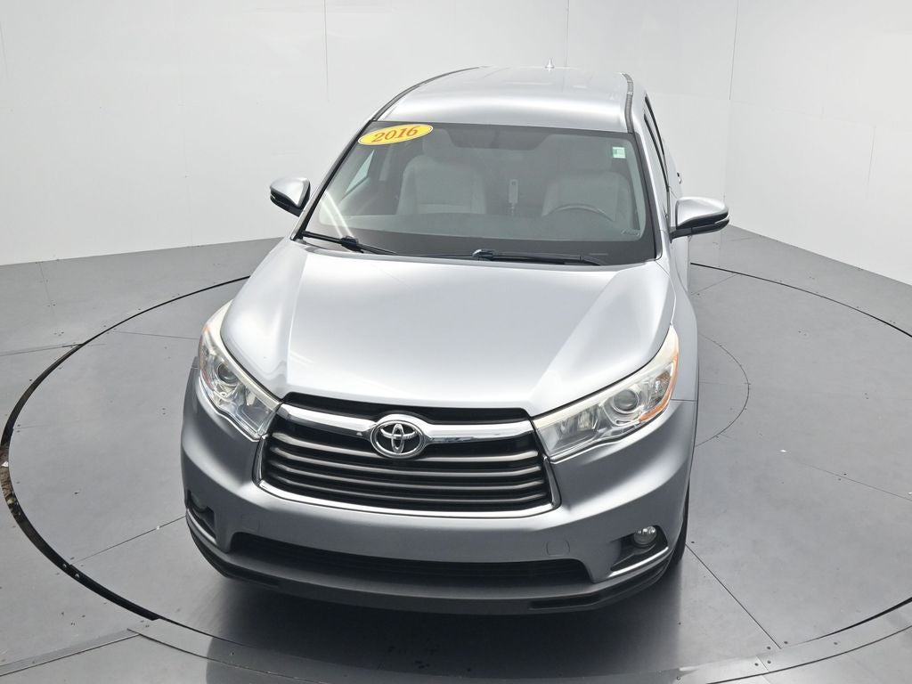 2016 Toyota Highlander LE Plus V6