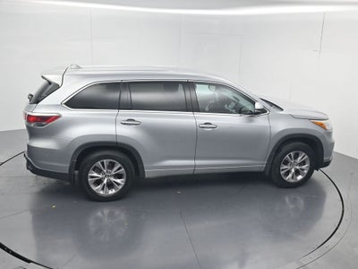 2016 Toyota Highlander LE Plus V6