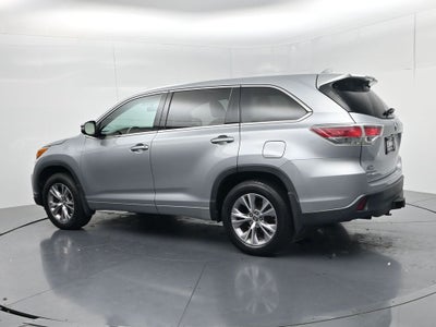 2016 Toyota Highlander LE Plus V6