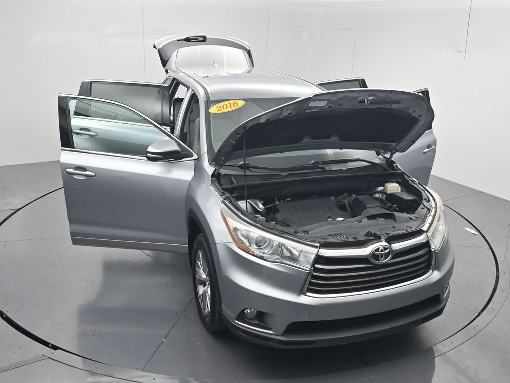 2016 Toyota Highlander LE Plus V6