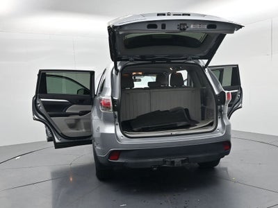 2016 Toyota Highlander LE Plus V6