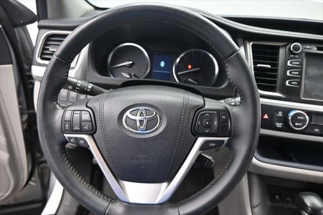 2016 Toyota Highlander LE Plus V6