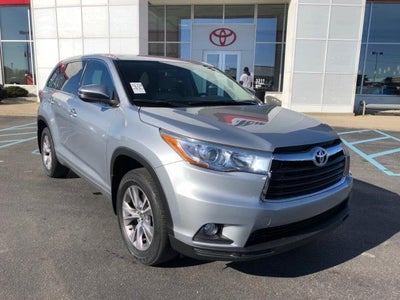 2016 Toyota Highlander LE Plus V6
