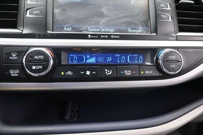 2016 Toyota Highlander LE Plus V6