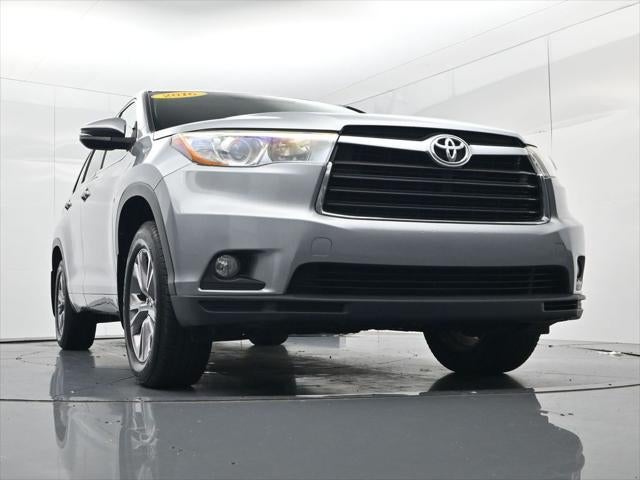 2016 Toyota Highlander LE Plus V6