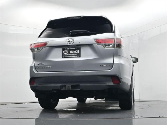 2016 Toyota Highlander LE Plus V6