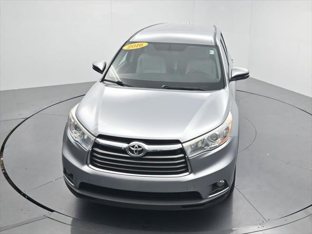 2016 Toyota Highlander LE Plus V6