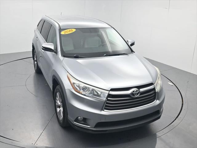 2016 Toyota Highlander LE Plus V6