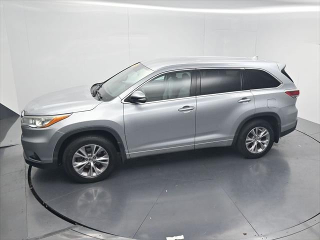 2016 Toyota Highlander LE Plus V6