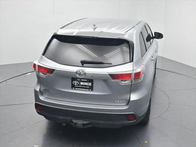 2016 Toyota Highlander LE Plus V6
