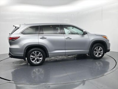 2016 Toyota Highlander LE Plus V6