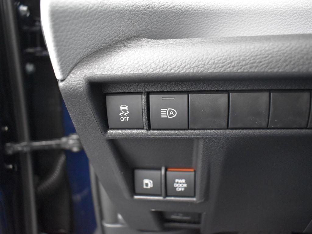 2025 Toyota Sienna LE 8 Passenger