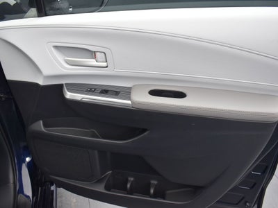 2025 Toyota Sienna LE 8 Passenger