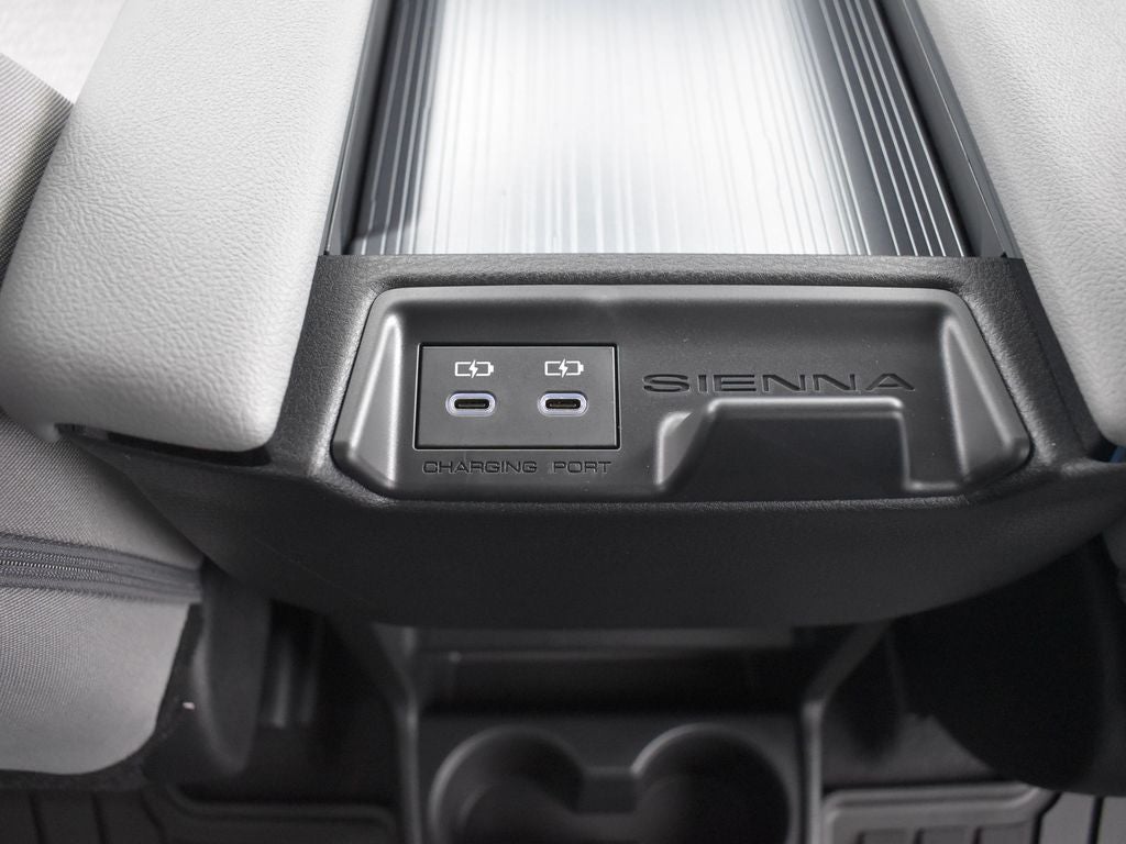 2025 Toyota Sienna LE 8 Passenger