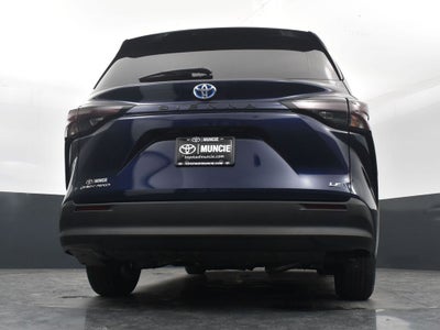 2025 Toyota Sienna LE 8 Passenger