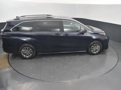 2025 Toyota Sienna LE 8 Passenger