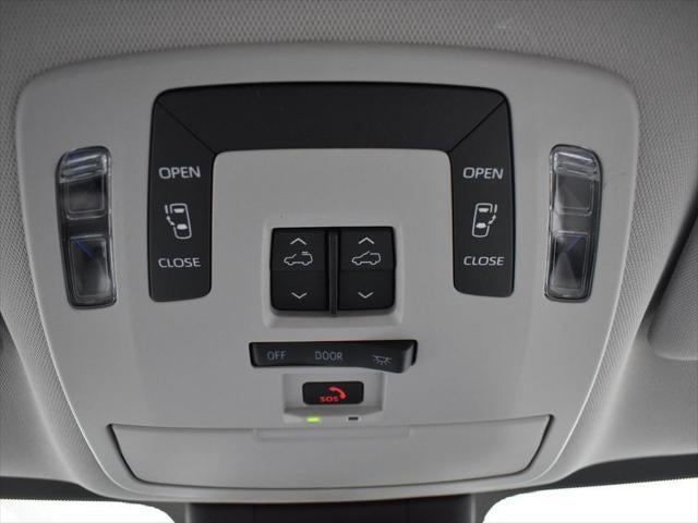 2025 Toyota Sienna LE 8 Passenger