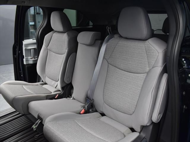 2025 Toyota Sienna LE 8 Passenger