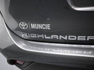 2021 Toyota Highlander LE