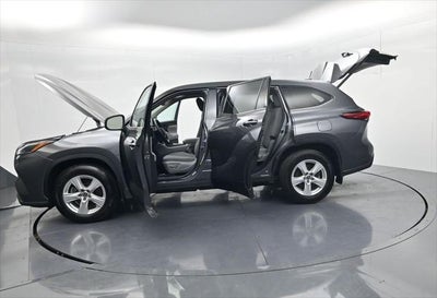 2021 Toyota Highlander LE
