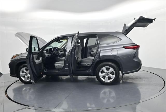 2021 Toyota Highlander LE