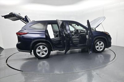 2021 Toyota Highlander LE