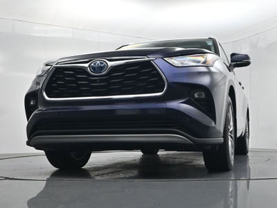 2022 Toyota Highlander Hybrid Platinum