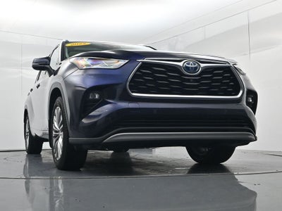 2022 Toyota Highlander Hybrid Platinum
