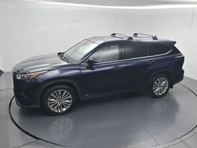 2022 Toyota Highlander Hybrid Platinum
