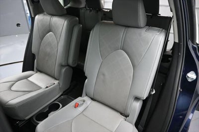 2022 Toyota Highlander Hybrid Platinum