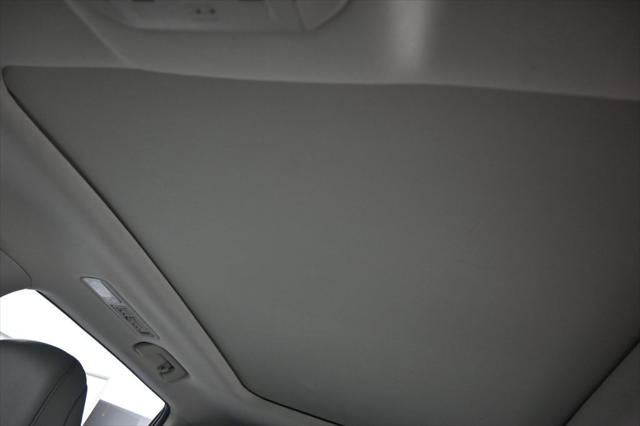 2022 Toyota Highlander Hybrid Platinum