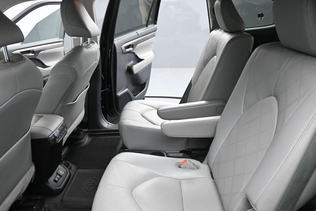 2020 Toyota Highlander Platinum