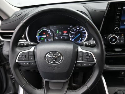 2022 Toyota Highlander Hybrid XLE