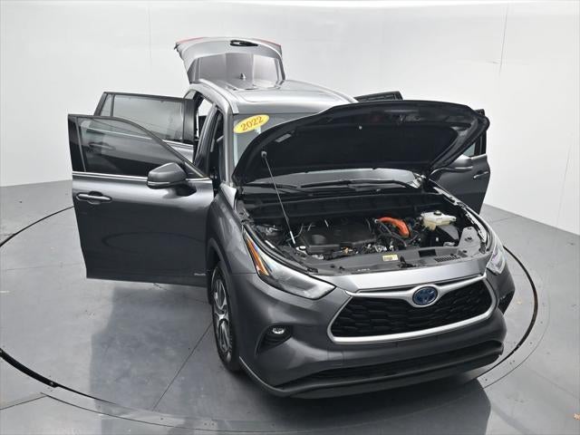 2022 Toyota Highlander Hybrid XLE