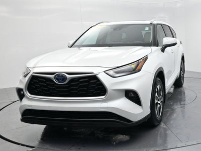2022 Toyota Highlander Hybrid XLE