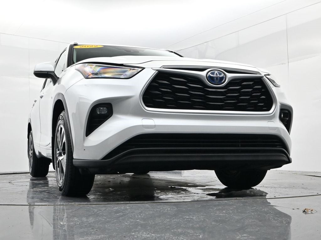 2022 Toyota Highlander Hybrid XLE