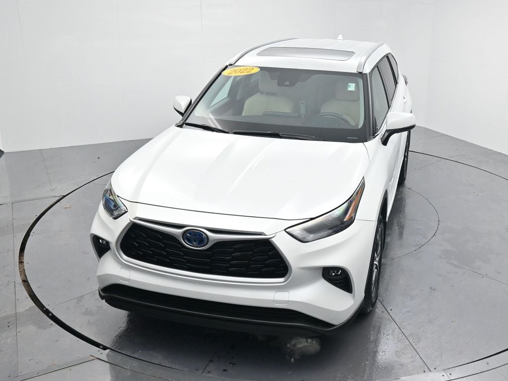 2022 Toyota Highlander Hybrid XLE