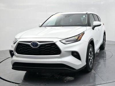 2022 Toyota Highlander Hybrid XLE