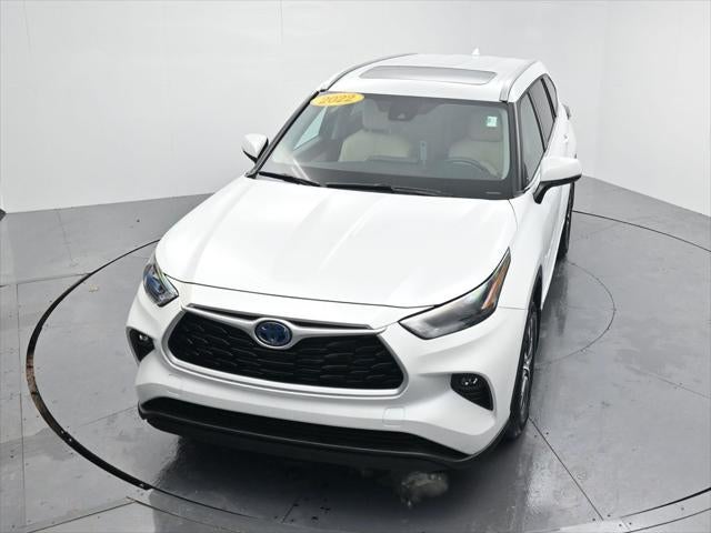 2022 Toyota Highlander Hybrid XLE
